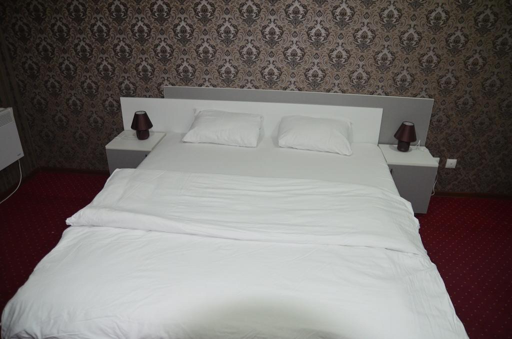 צ'יסינאו Dream Hotel מראה חיצוני תמונה