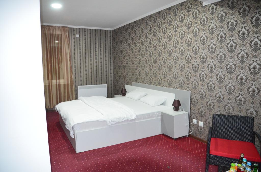צ'יסינאו Dream Hotel מראה חיצוני תמונה