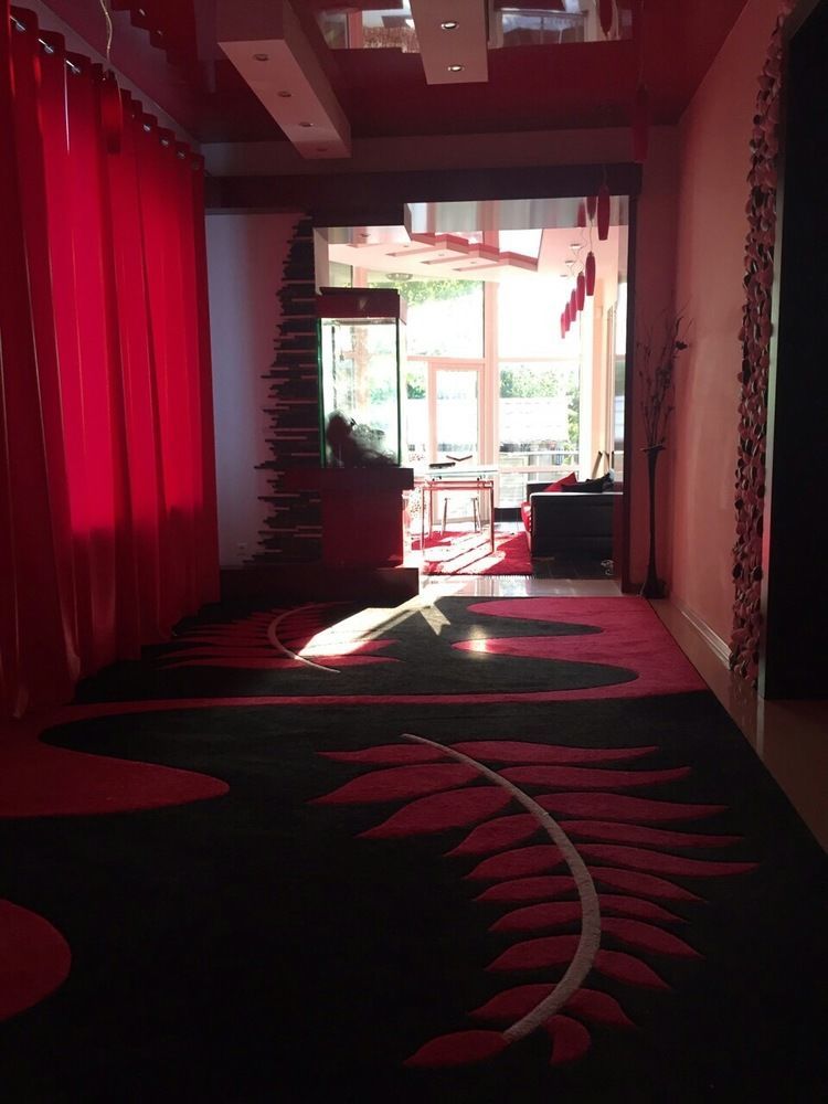 צ'יסינאו Dream Hotel מראה חיצוני תמונה