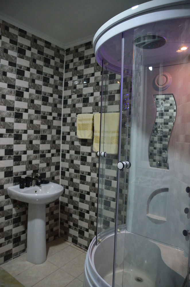 צ'יסינאו Dream Hotel מראה חיצוני תמונה